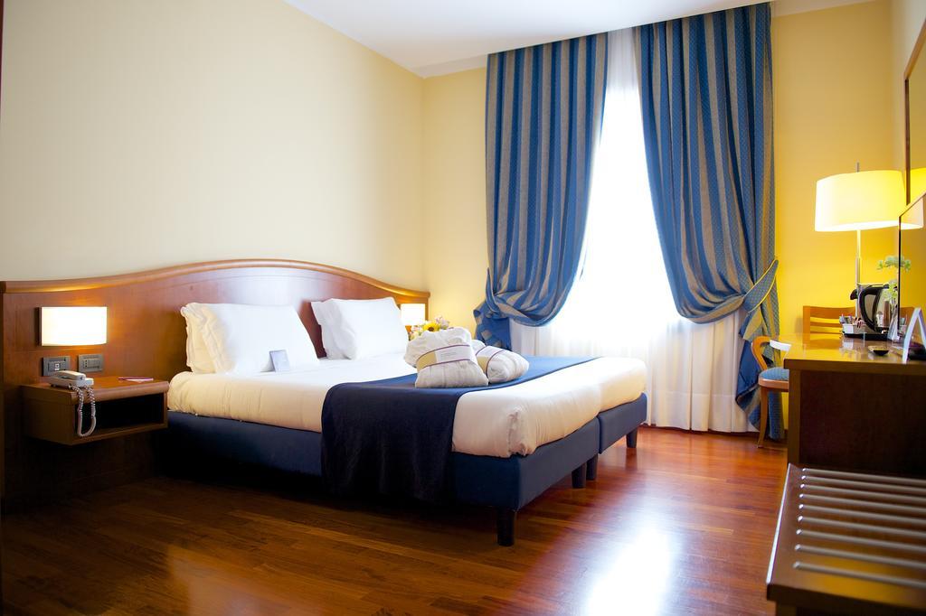 Mercure Genova San Biagio Exterior foto